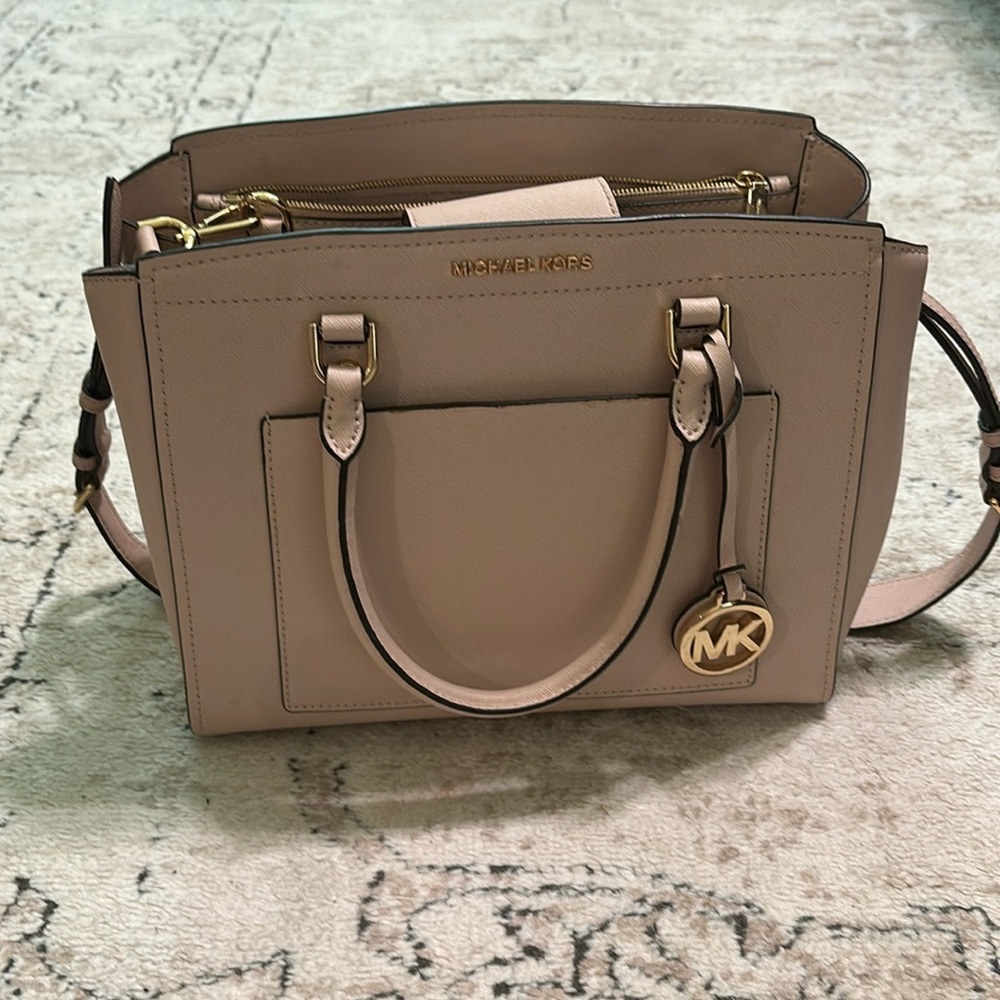 Michael Kors purse